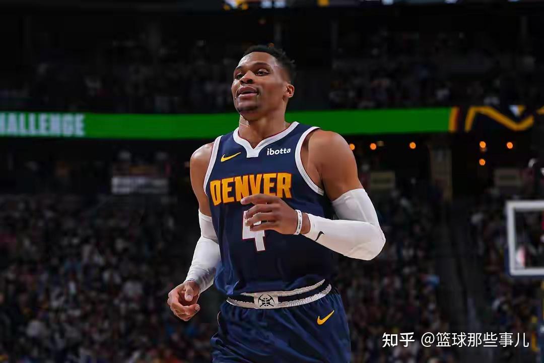 集结日突围战来临，丹佛掘金围绕NBA常规赛强势反弹，气氛紧张，身体对抗强度拉满的简单介绍