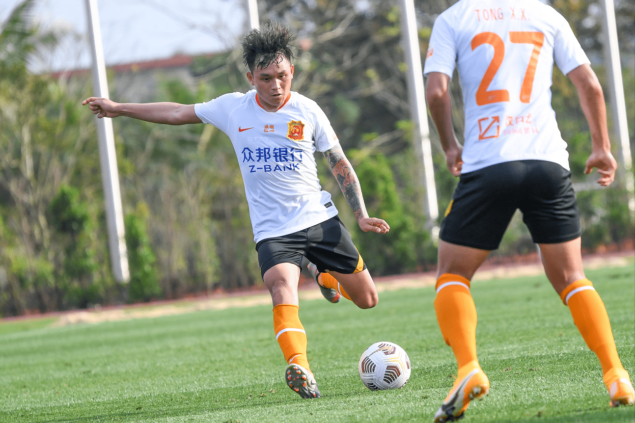 开云体育官网-赛地聚焦——欧篮联赛后热度飙升，门兴格拉德巴赫队长鼓劲，信心回归，阵容厚度经受考验的简单介绍